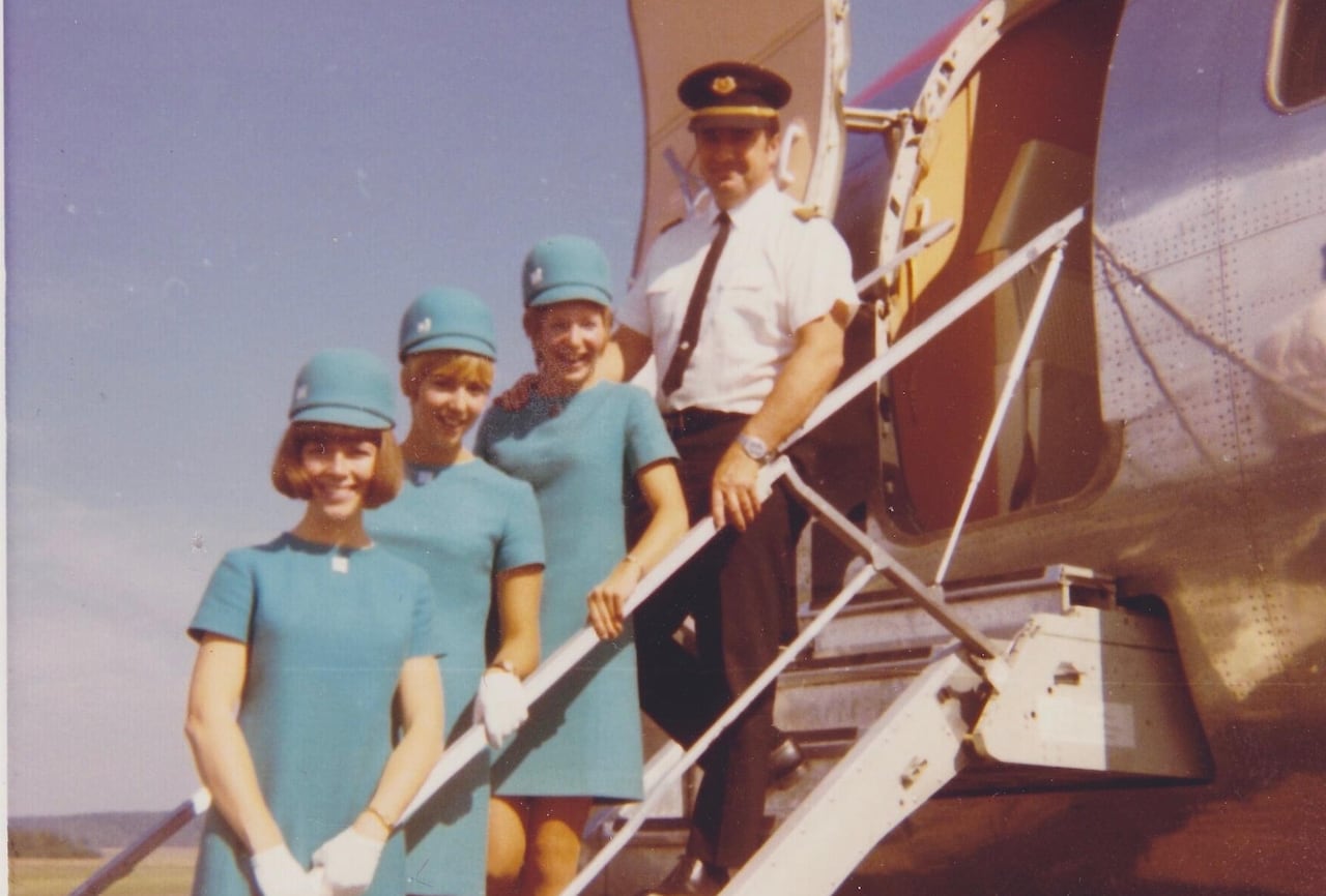 cabin crew, pilot, airplane, flight attendants